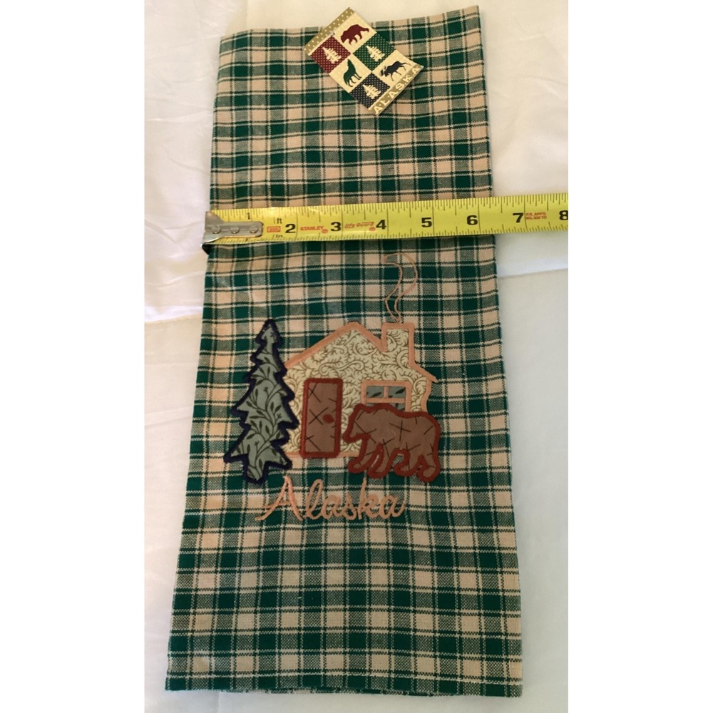 NWT‎ Alaska Kitchen Towel, Applique Cabin, Tree, and Bear